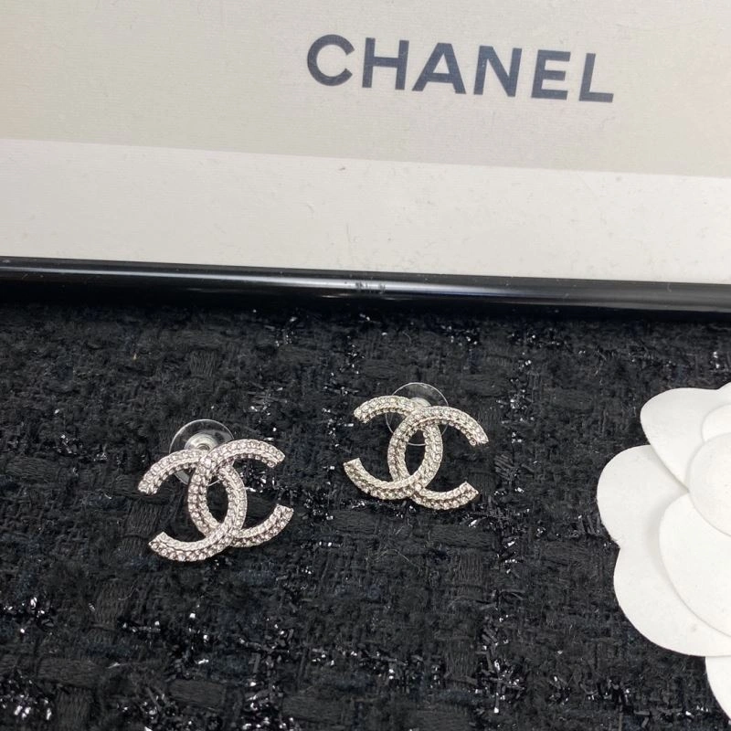 Reliable Chanel Earrings 226266