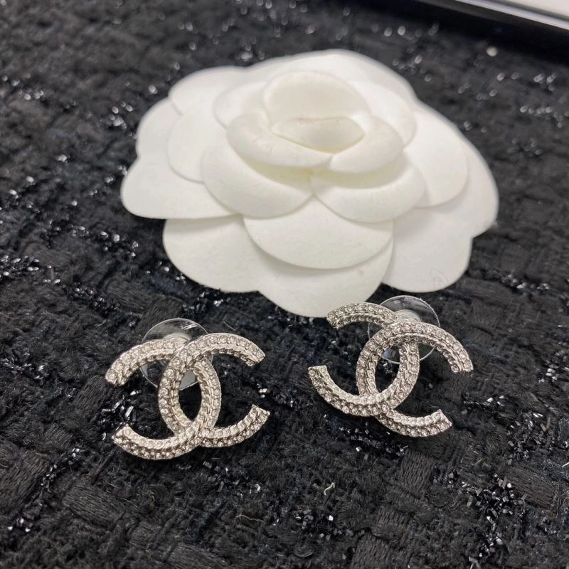 Reliable Chanel Earrings 226266