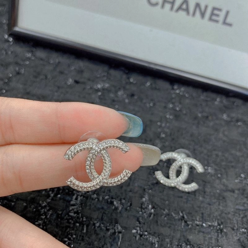 Reliable Chanel Earrings 226266