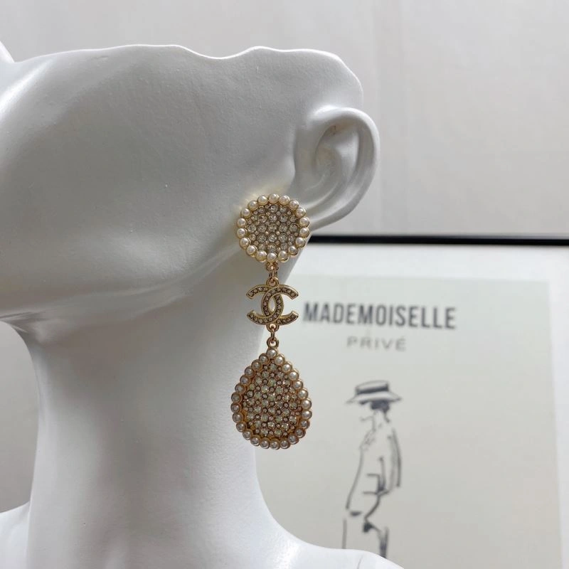 Chanel Earrings Vibrant 226250