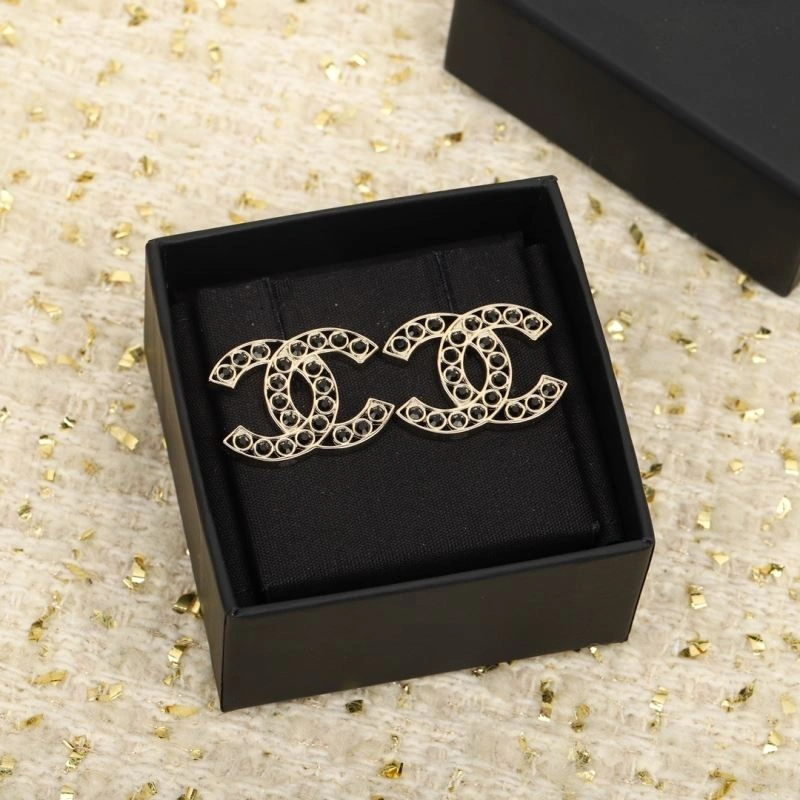 Unisex Chanel Earrings 226253