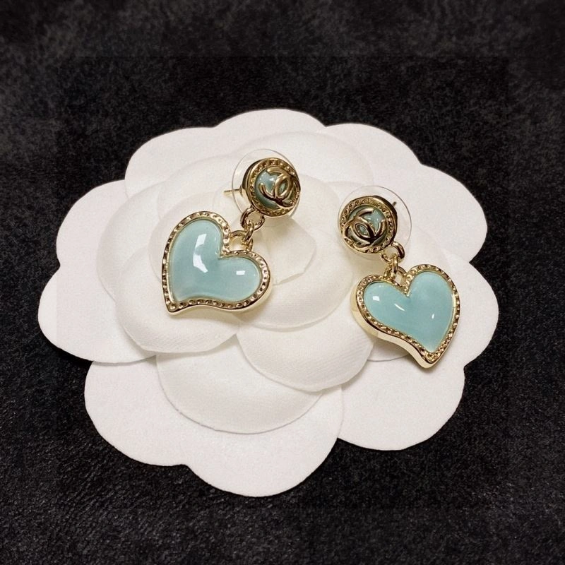Unique Chanel Earrings 226291
