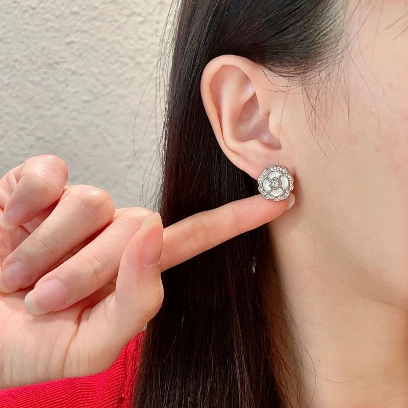 StreetReady Chanel Earrings 226239