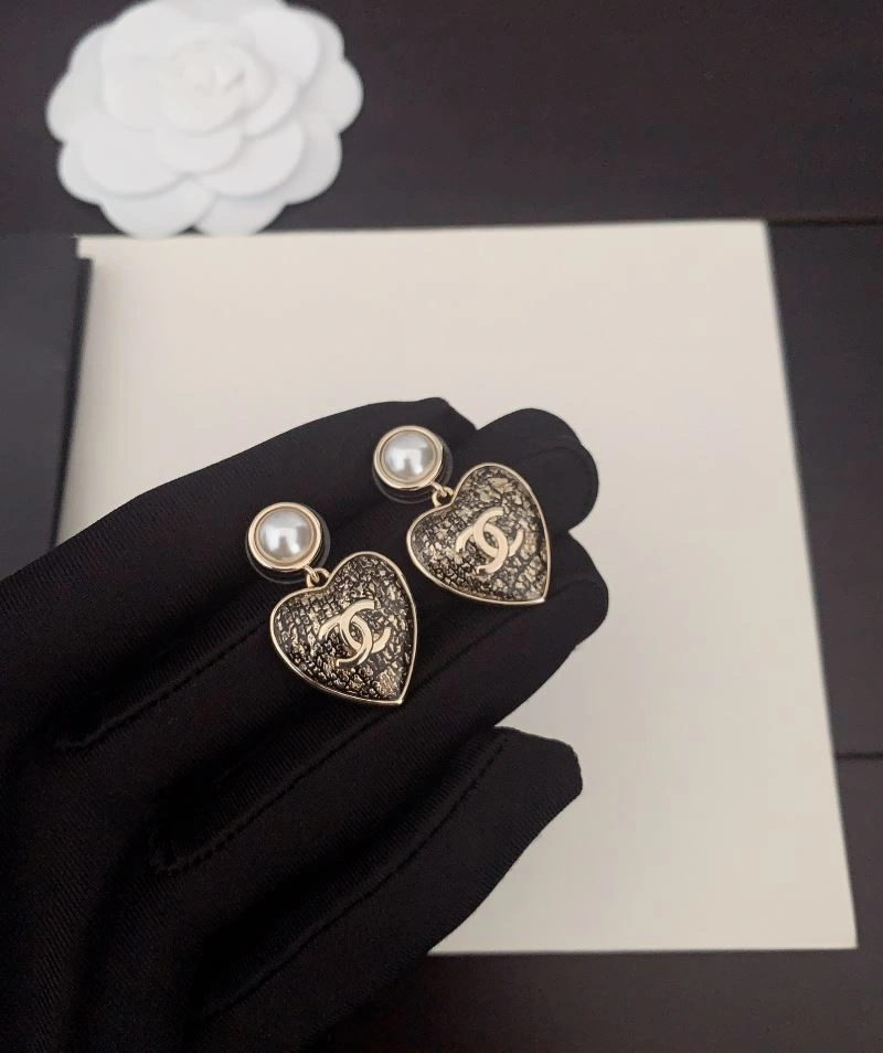 Chanel Earrings Elegant 226225