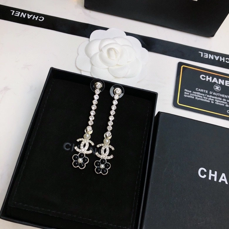 Snug Chanel Earrings 226227