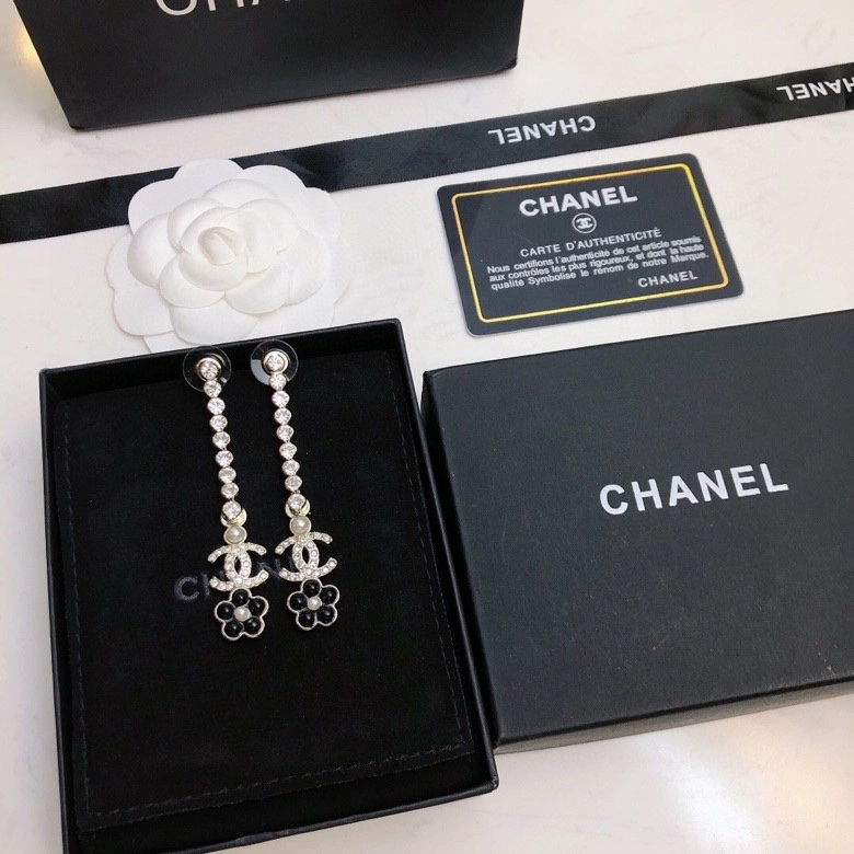 Snug Chanel Earrings 226227