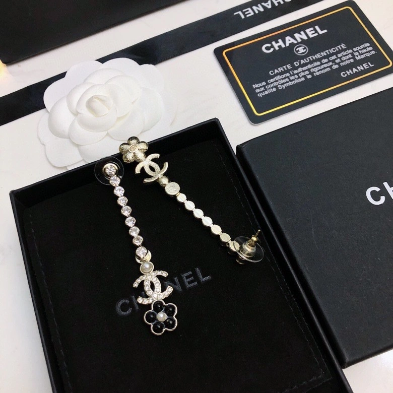 Snug Chanel Earrings 226227