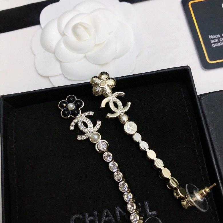 Snug Chanel Earrings 226227
