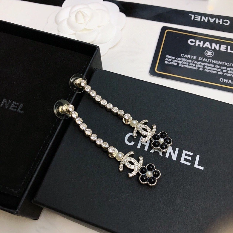 Snug Chanel Earrings 226227