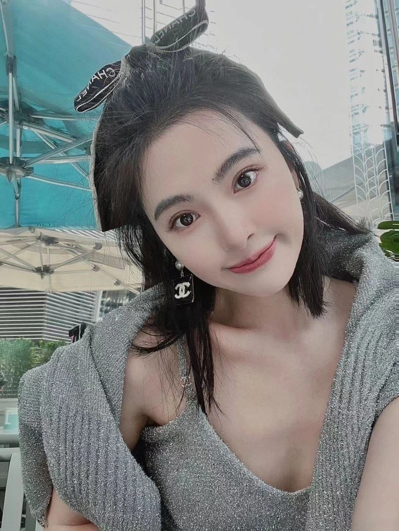 Chanel Earrings Snug 226238
