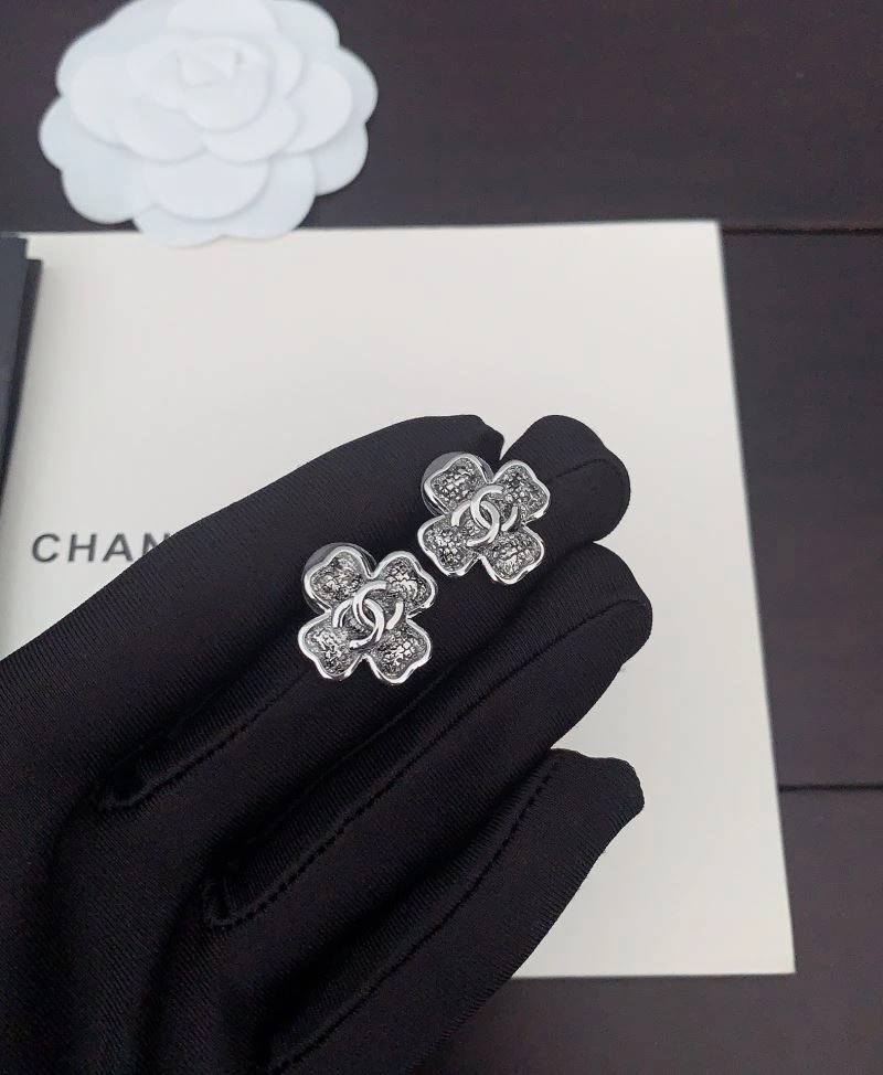 Chanel Earrings Snug 226231