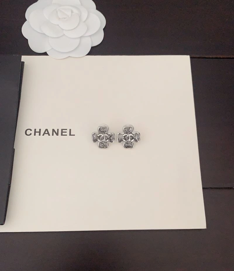 Chanel Earrings Snug 226231
