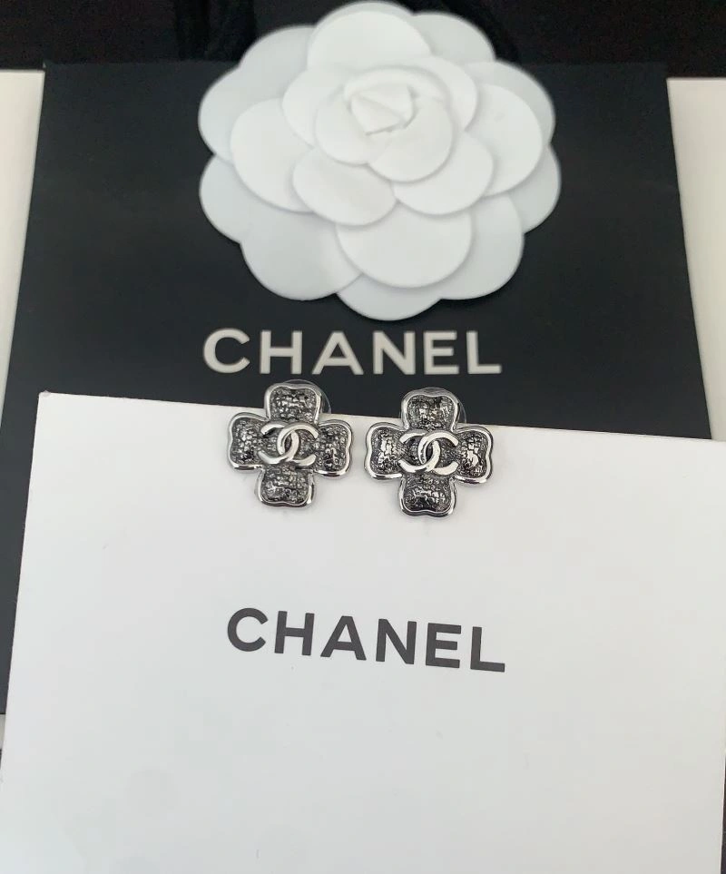 Chanel Earrings Snug 226231
