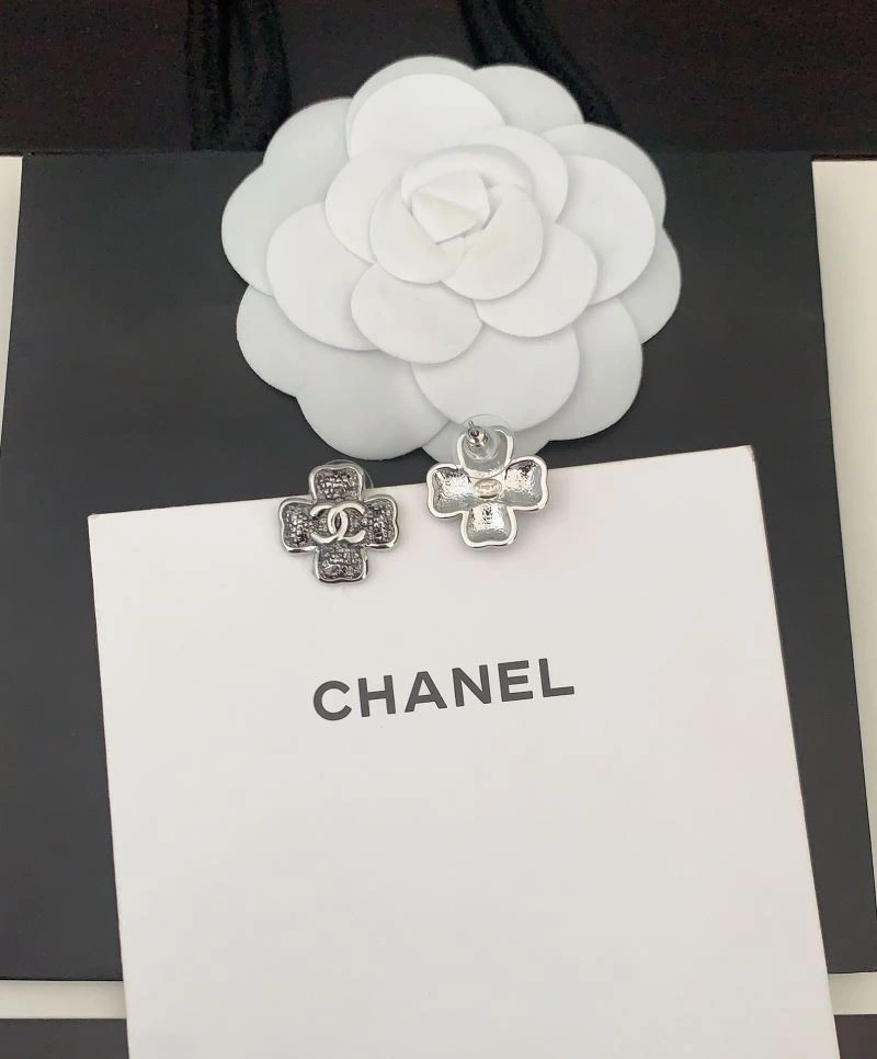 Chanel Earrings Snug 226231