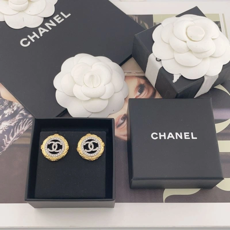 Chanel Earrings Durable 226220