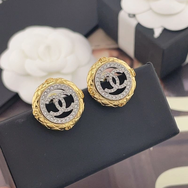 Chanel Earrings Durable 226220
