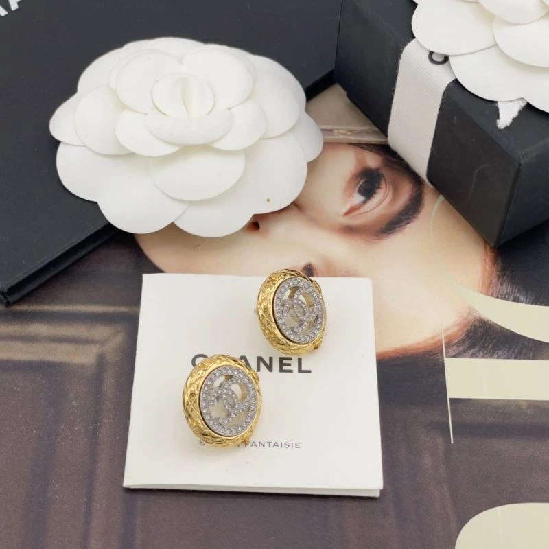 Chanel Earrings Durable 226220