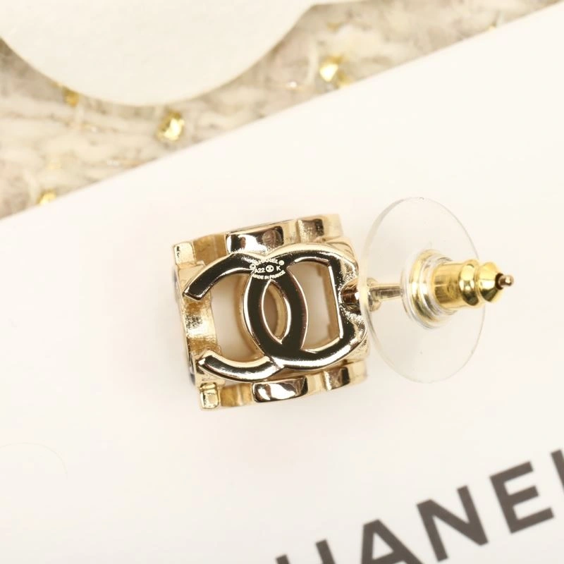 Neat Chanel Earrings 226207