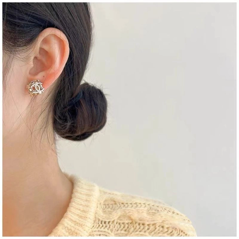 Neat Chanel Earrings 226207