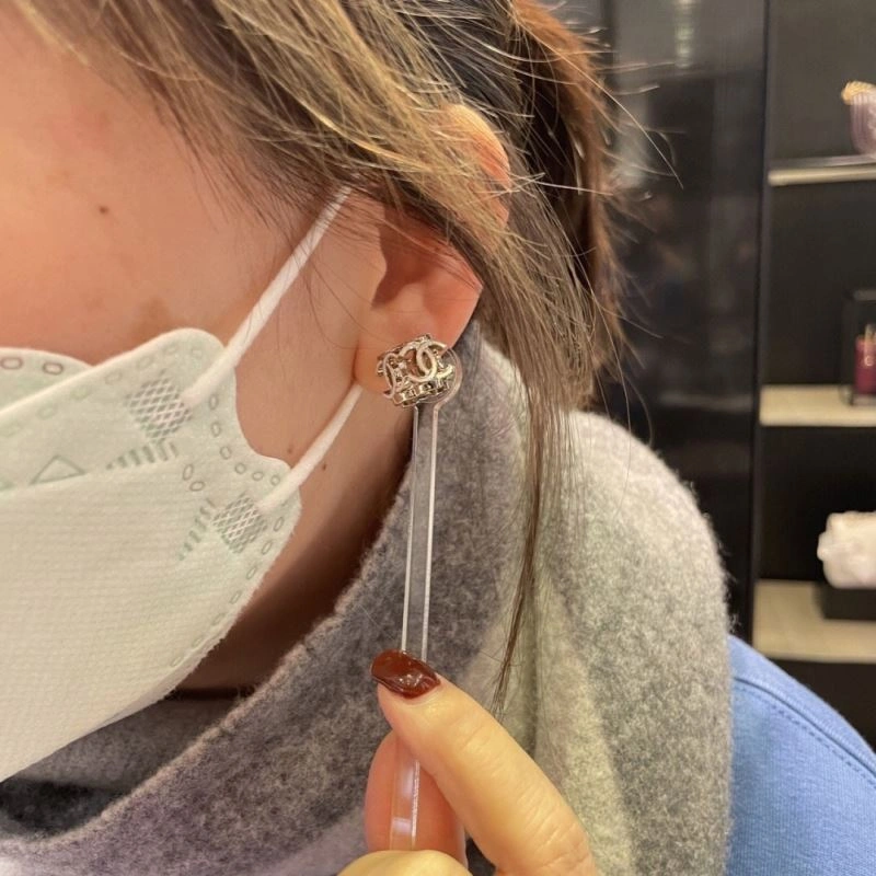 Neat Chanel Earrings 226207