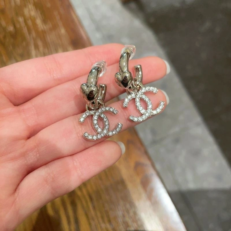 Chanel Earrings Sophisticated 226245