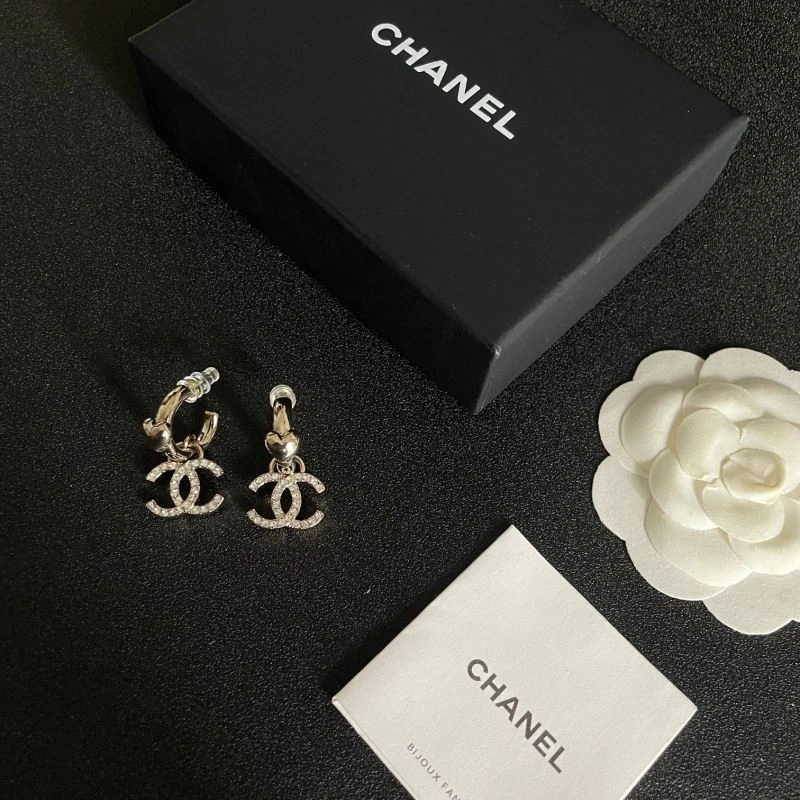 Chanel Earrings Sophisticated 226245