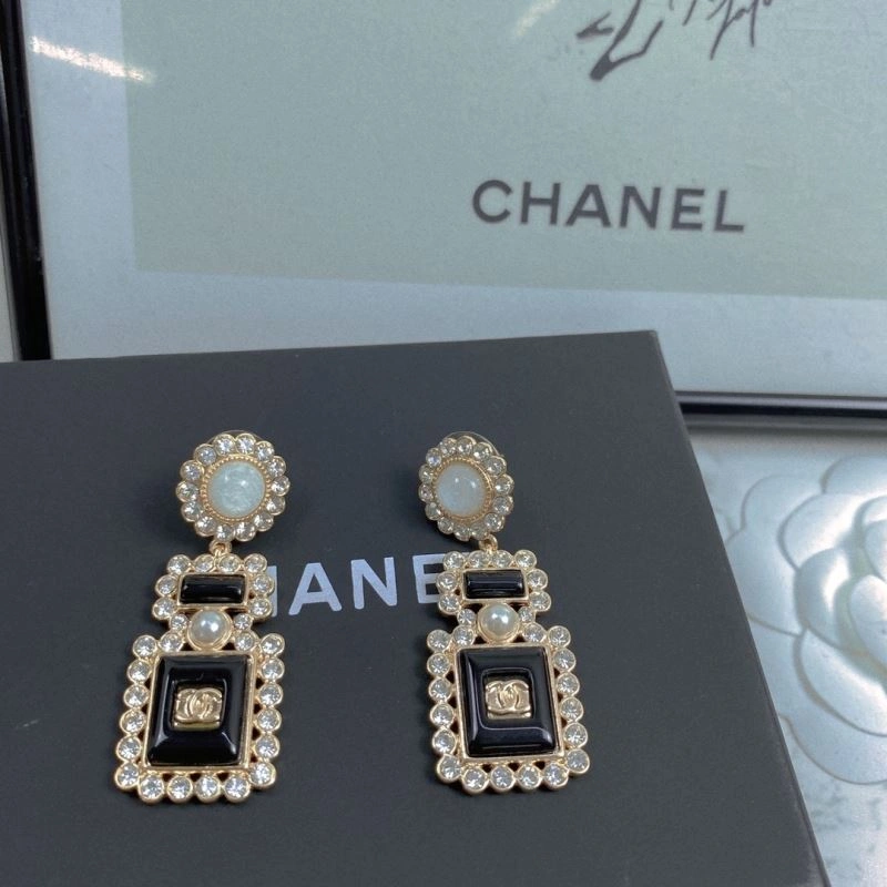 Chanel Earrings Practical 226174