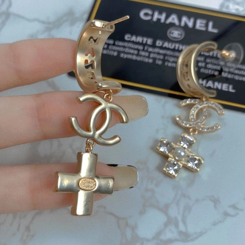Chanel Earrings Lightweight 226186