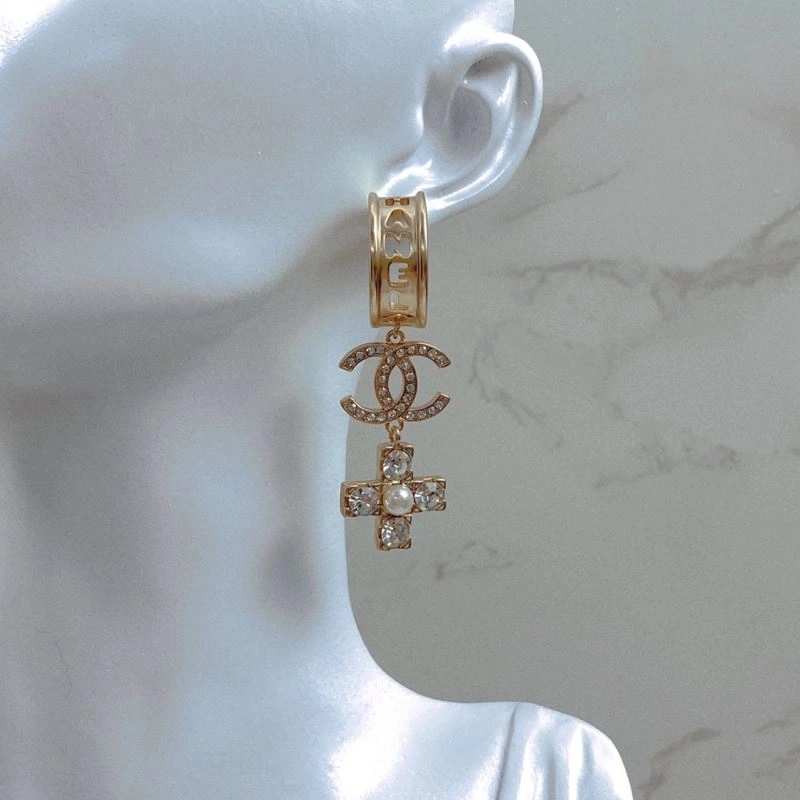 Chanel Earrings Lightweight 226186