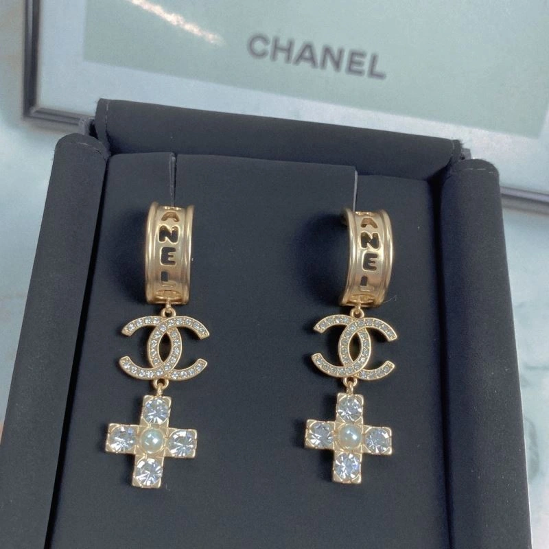 Chanel Earrings Lightweight 226186