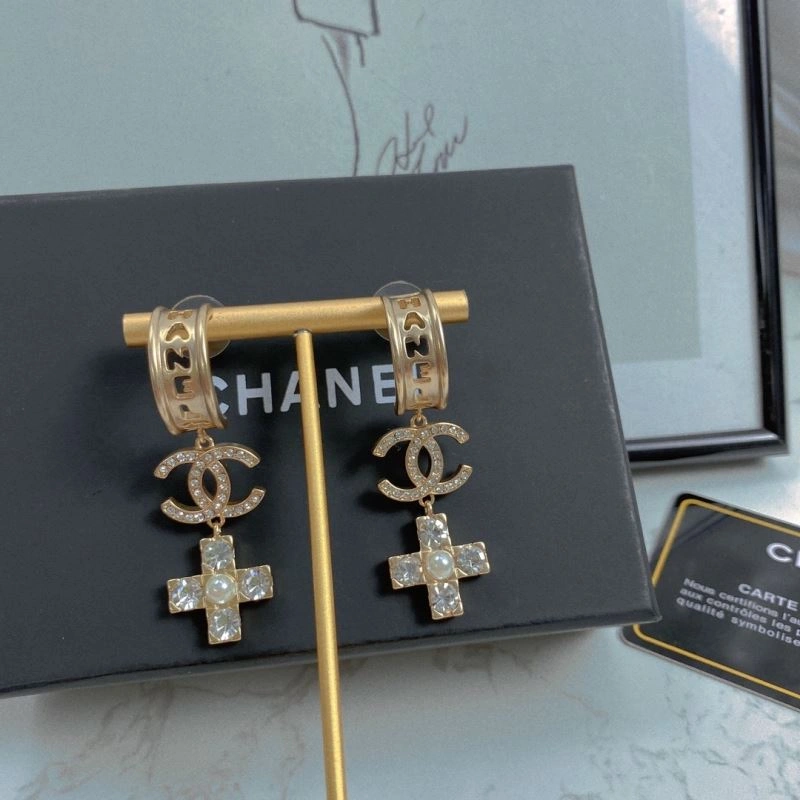 Chanel Earrings Lightweight 226186