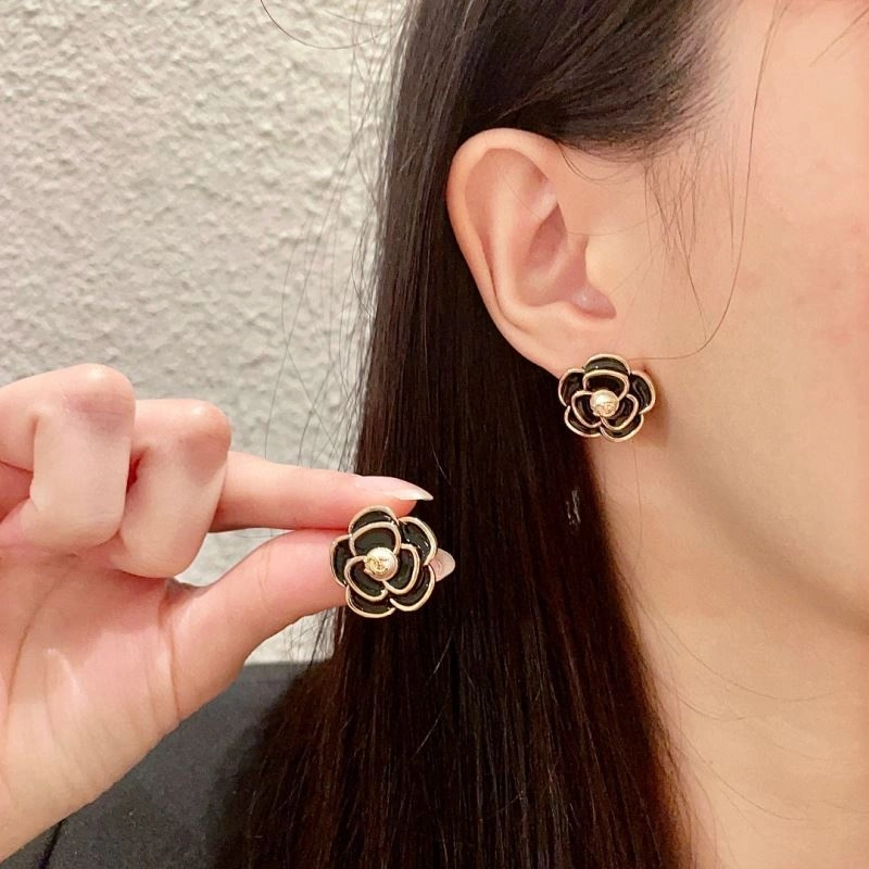 Chanel Earrings Practical 226211