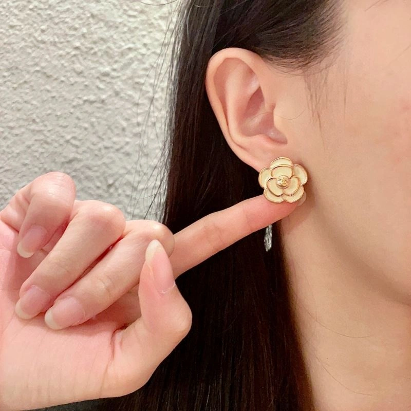 Chanel Earrings Stylish 226159