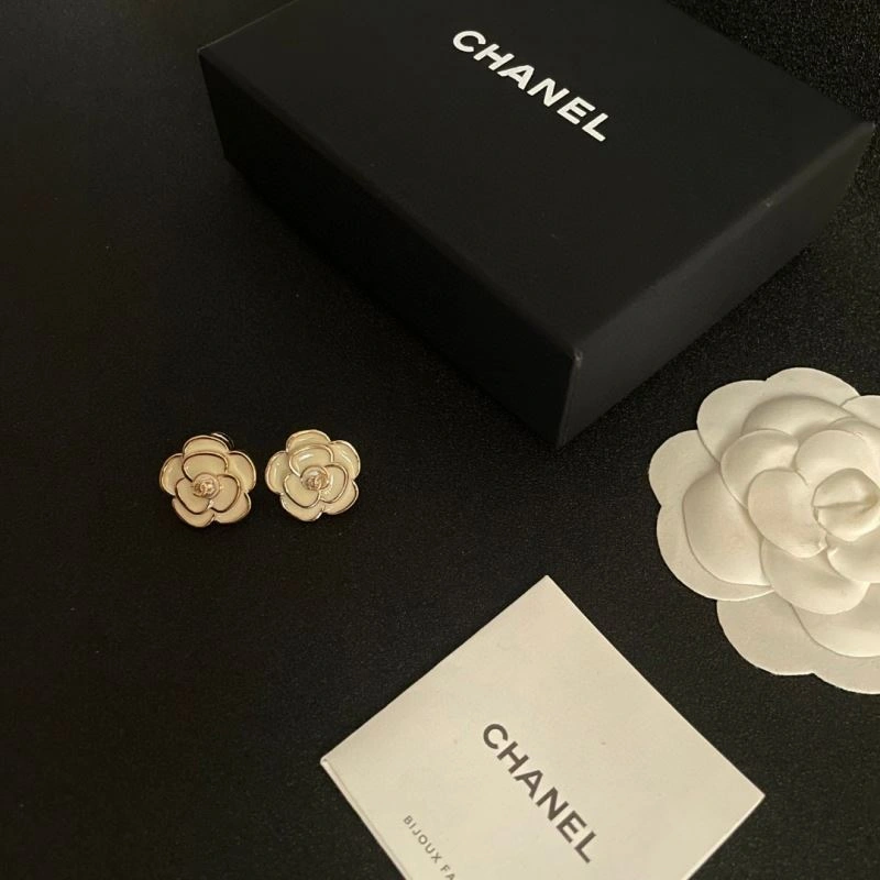 Chanel Earrings Stylish 226159