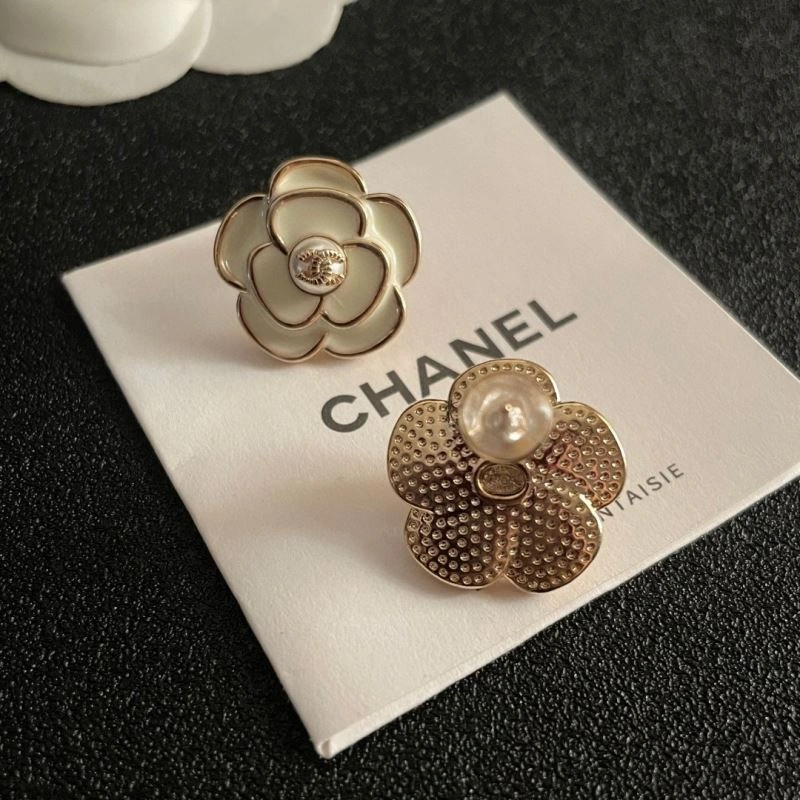 Chanel Earrings Stylish 226159