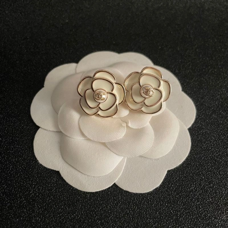 Chanel Earrings Stylish 226159