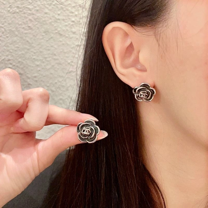 Premium Chanel Earrings 226208