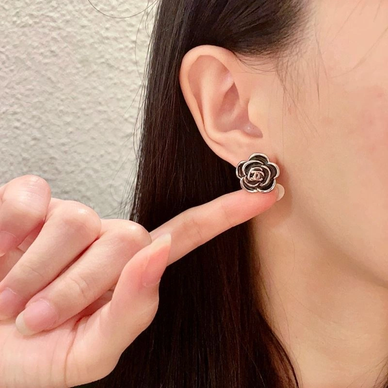 Premium Chanel Earrings 226208