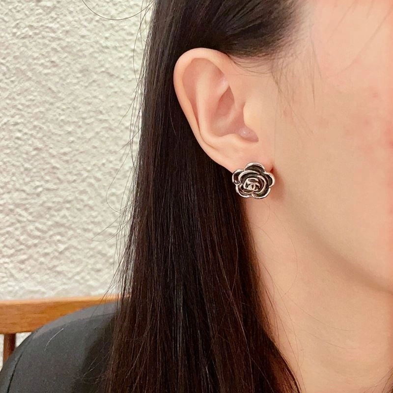 Premium Chanel Earrings 226208