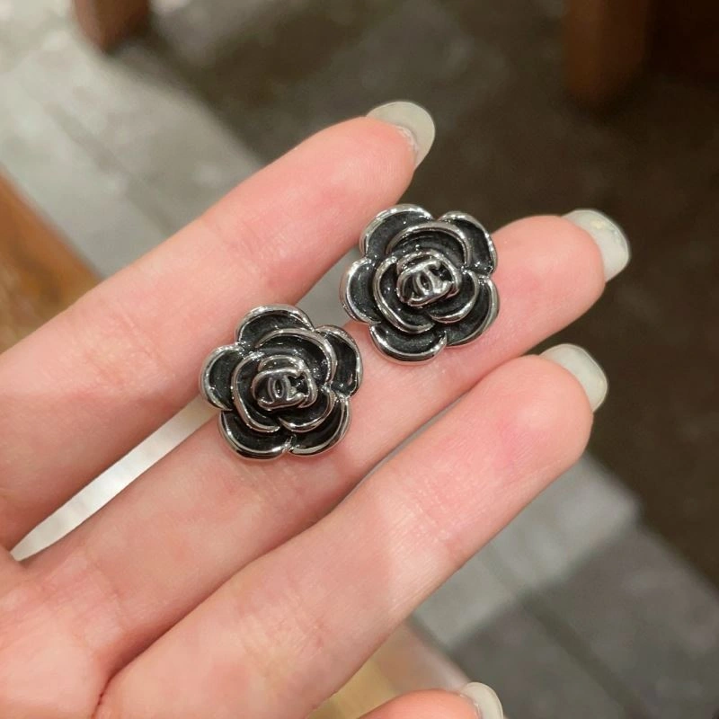 Premium Chanel Earrings 226208