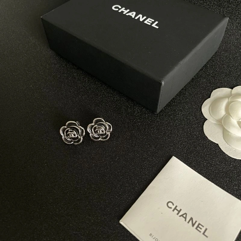 Premium Chanel Earrings 226208