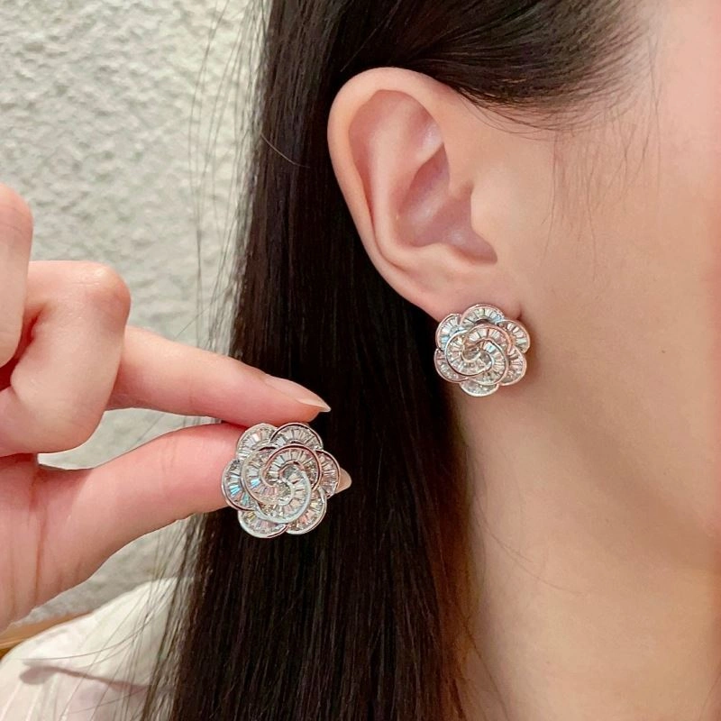 Chanel Earrings SoftTouch 226175