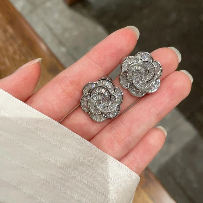 Chanel Earrings SoftTouch 226175