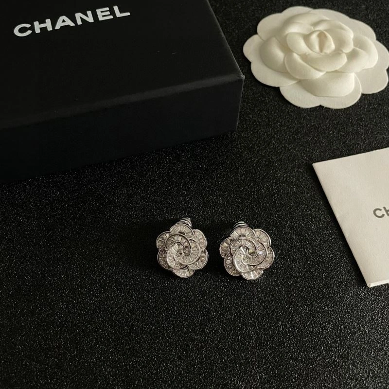 Chanel Earrings SoftTouch 226175