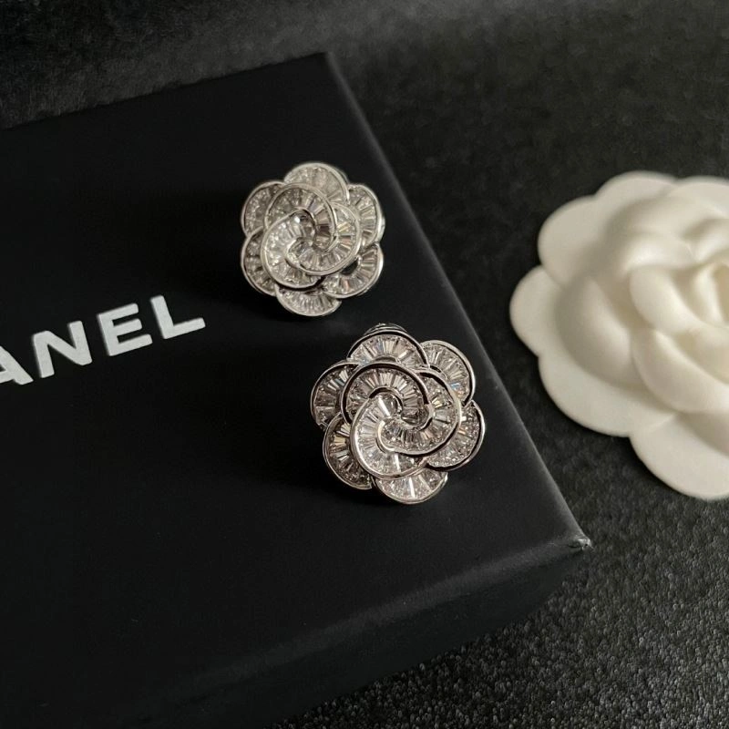 Chanel Earrings SoftTouch 226175