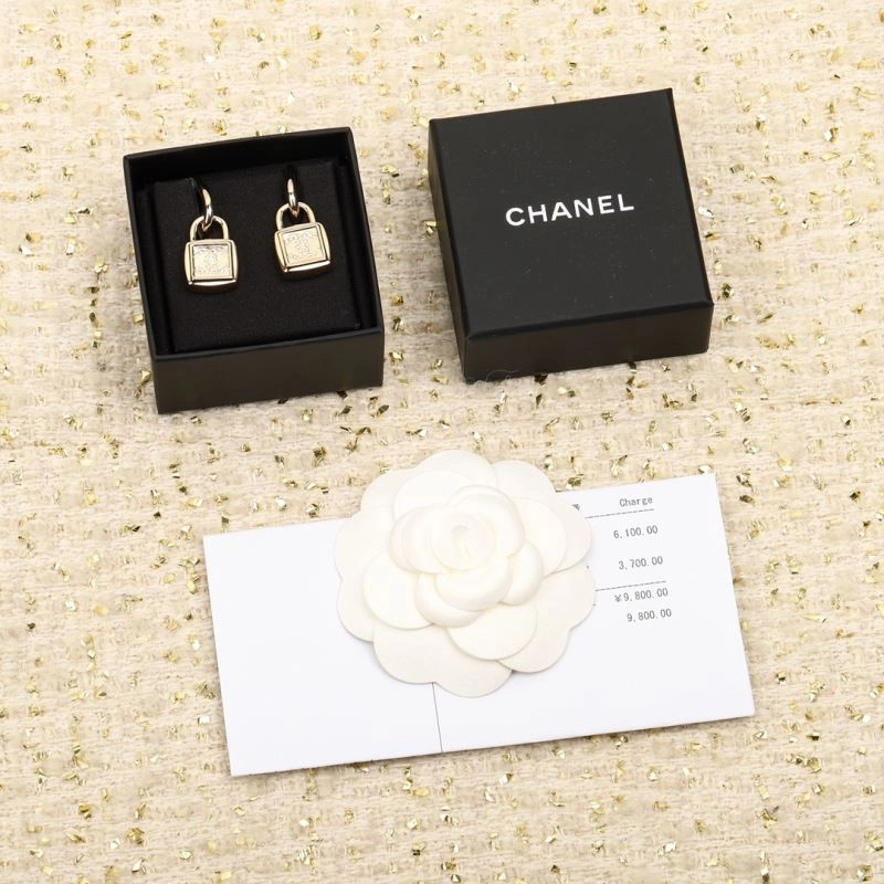Resilient Chanel Earrings 226260