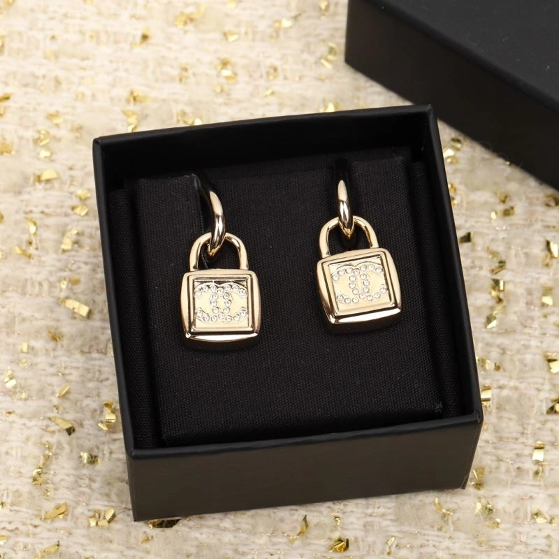 Resilient Chanel Earrings 226260