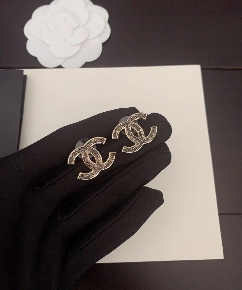 Chanel Earrings EyeCatching 226165