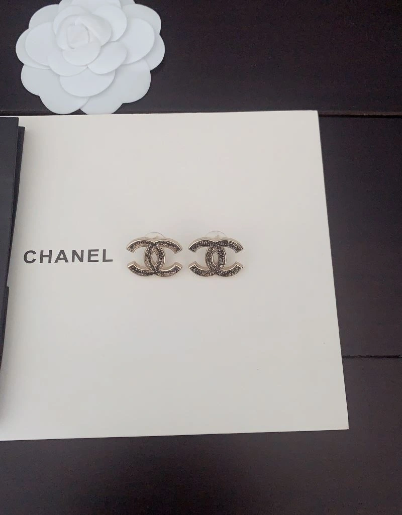 Chanel Earrings EyeCatching 226165