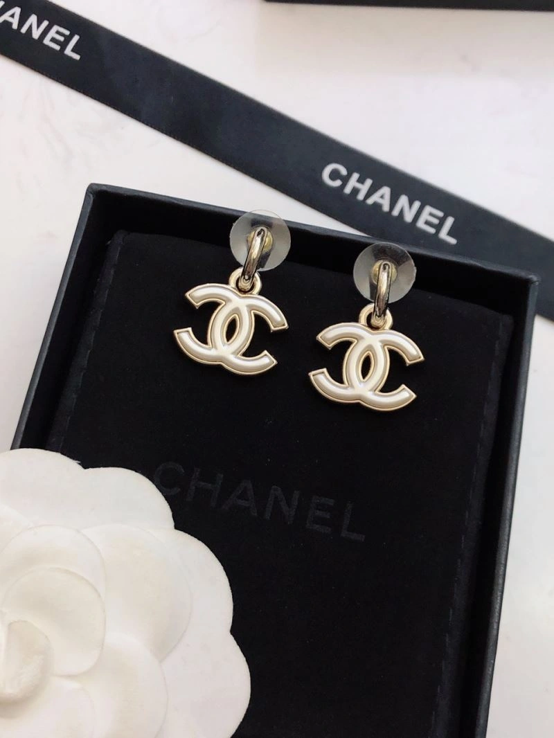 Affordable Chanel Earrings 226151